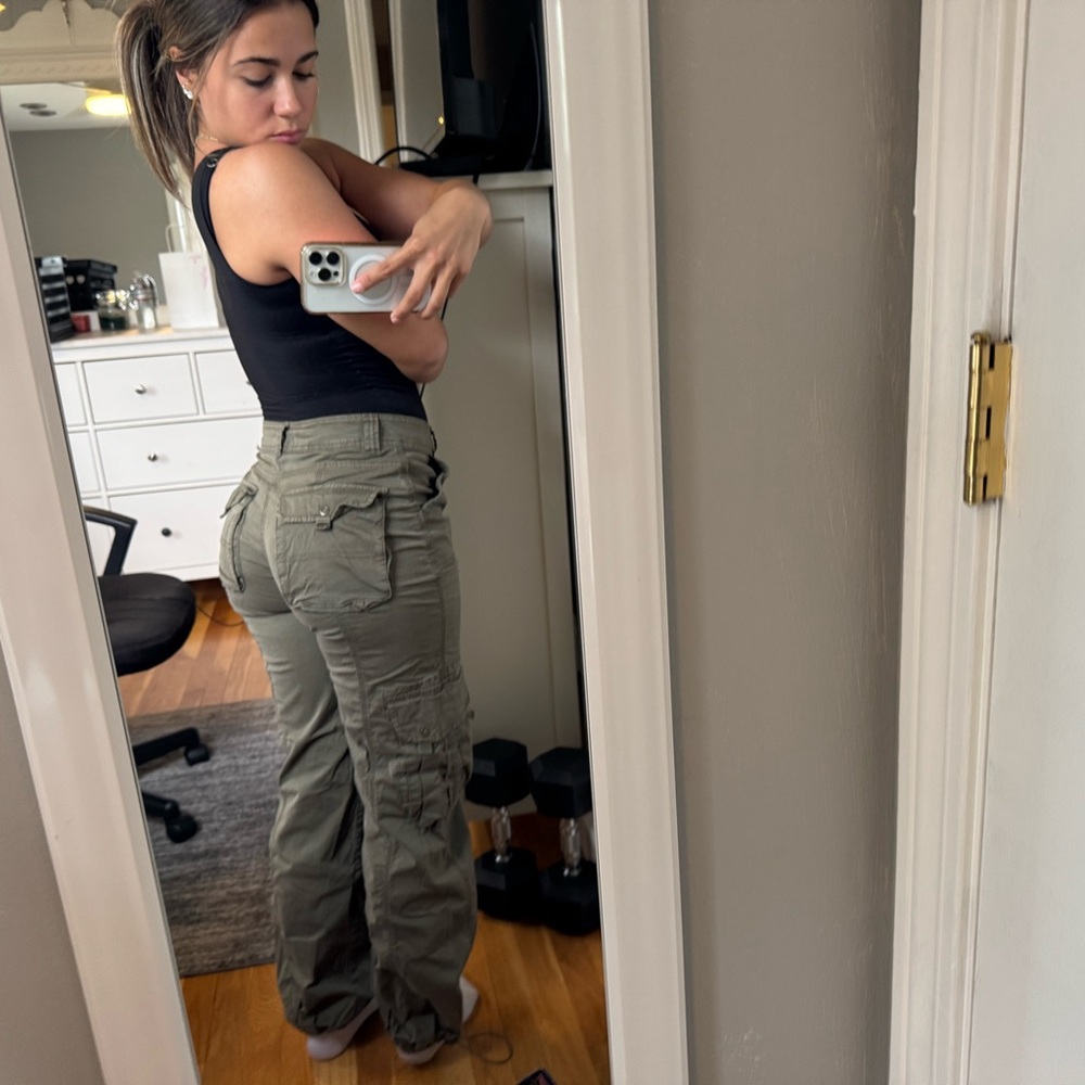 Garage Women’s Army Green Cargo Pants